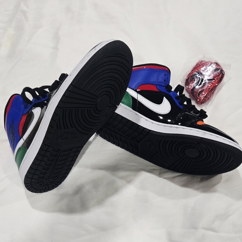 Nike Colorful High-Top Sneakers - Picture 4 of 12